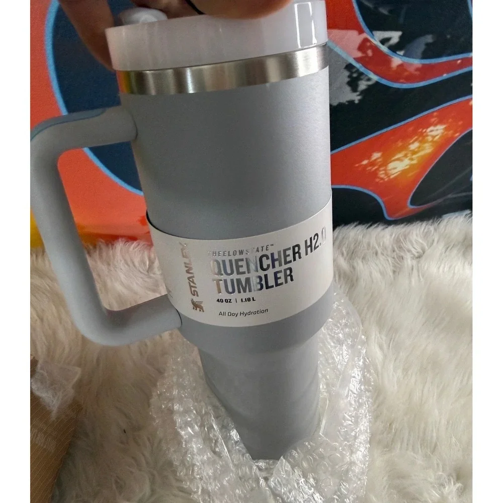 Stanley‎ The Quencher H2.0 FlowState Tumbler 40oz Fog Grey Insulated Cup NEW - Picture 2 of 4